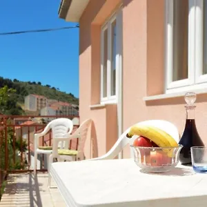 https://apartments-sima-trogir.hotels-in-trogir.com