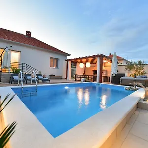 Villa Teuta Zadarvillas, Zadar